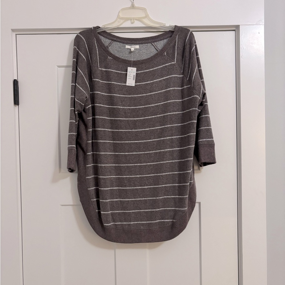 Striped thin sweater top NWT